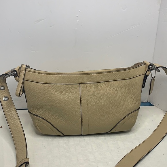 Coach F12321 Tan Pebbled Leather